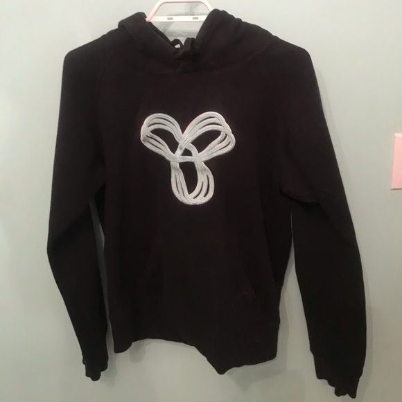 Aritzia TNA hoodie - Picture 2 of 3